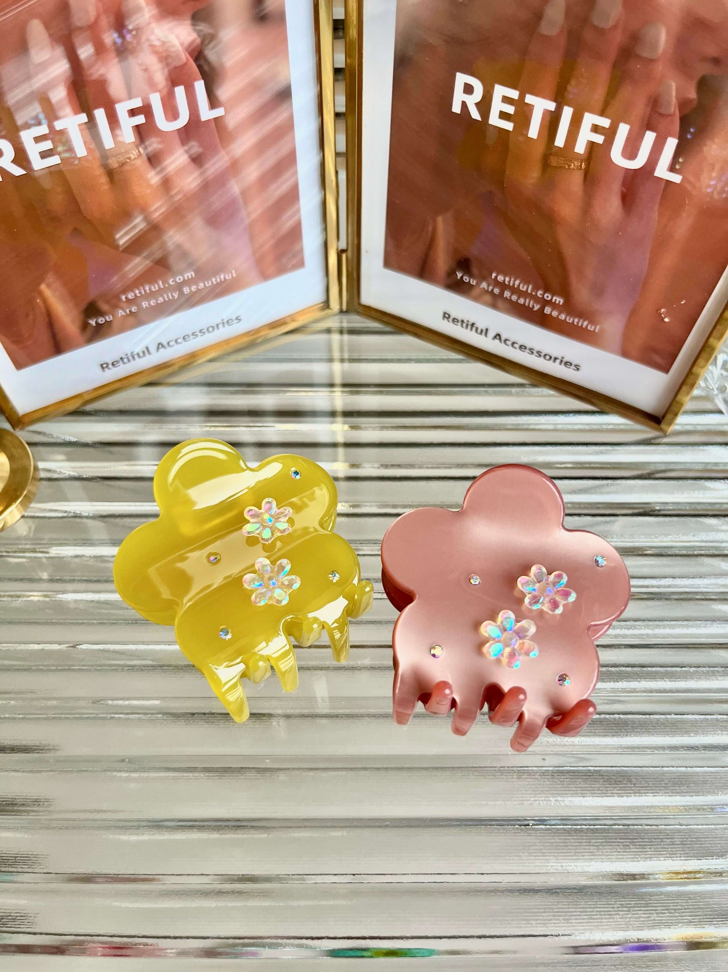 Blossom Clip In Yuzu