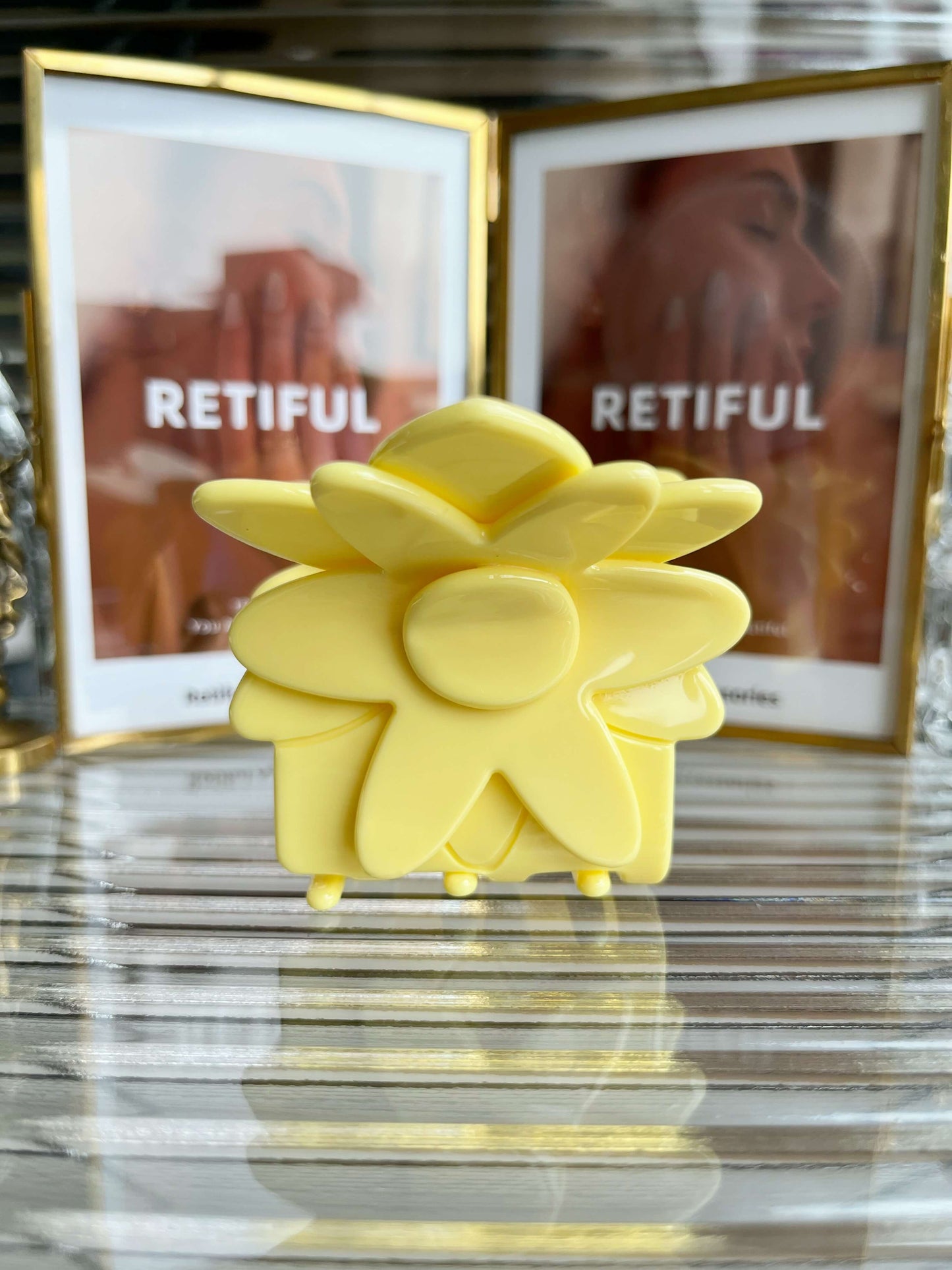 Dahlia Flower Claw Clip In Yellow