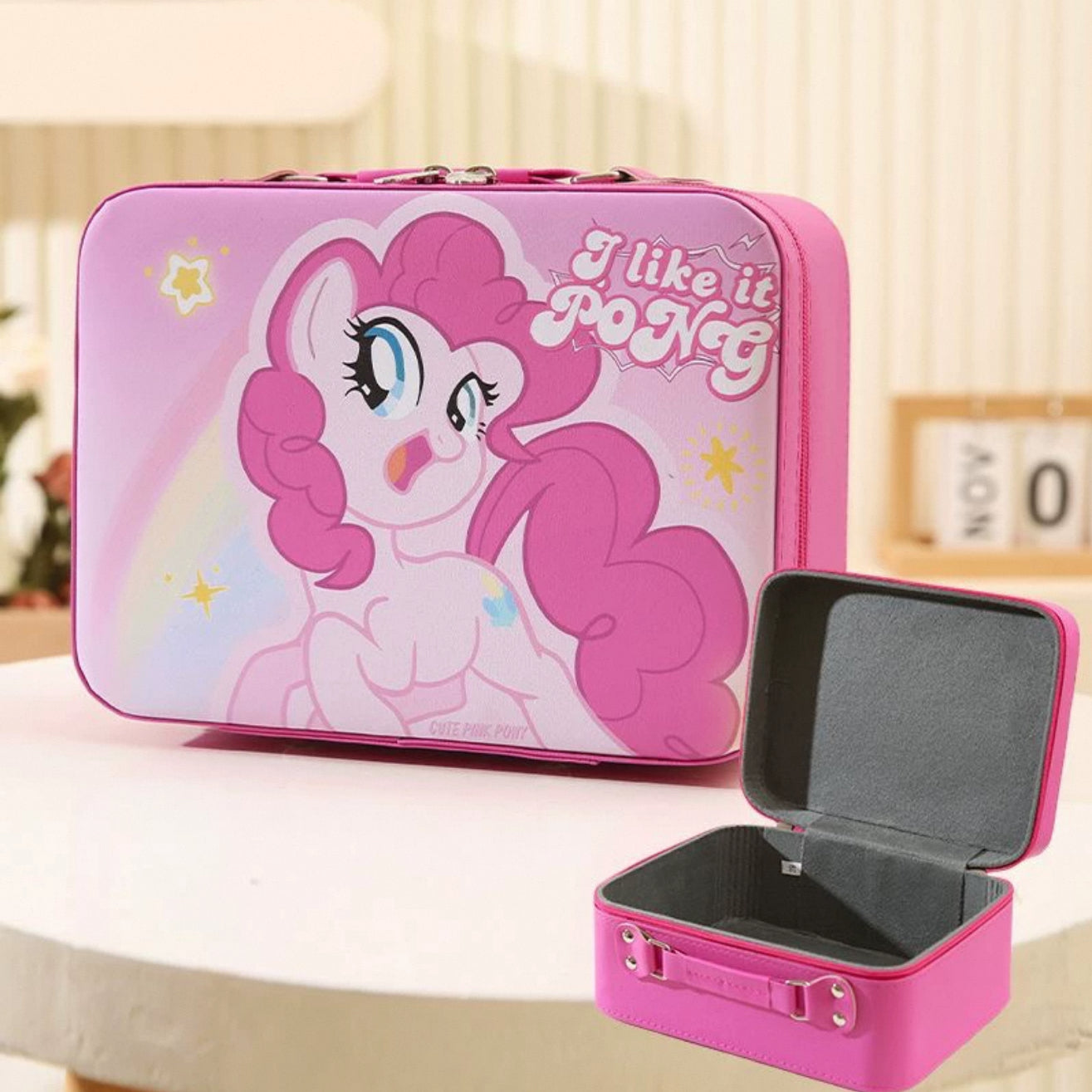 1 Cute Gift Box + 10/15 Random Items