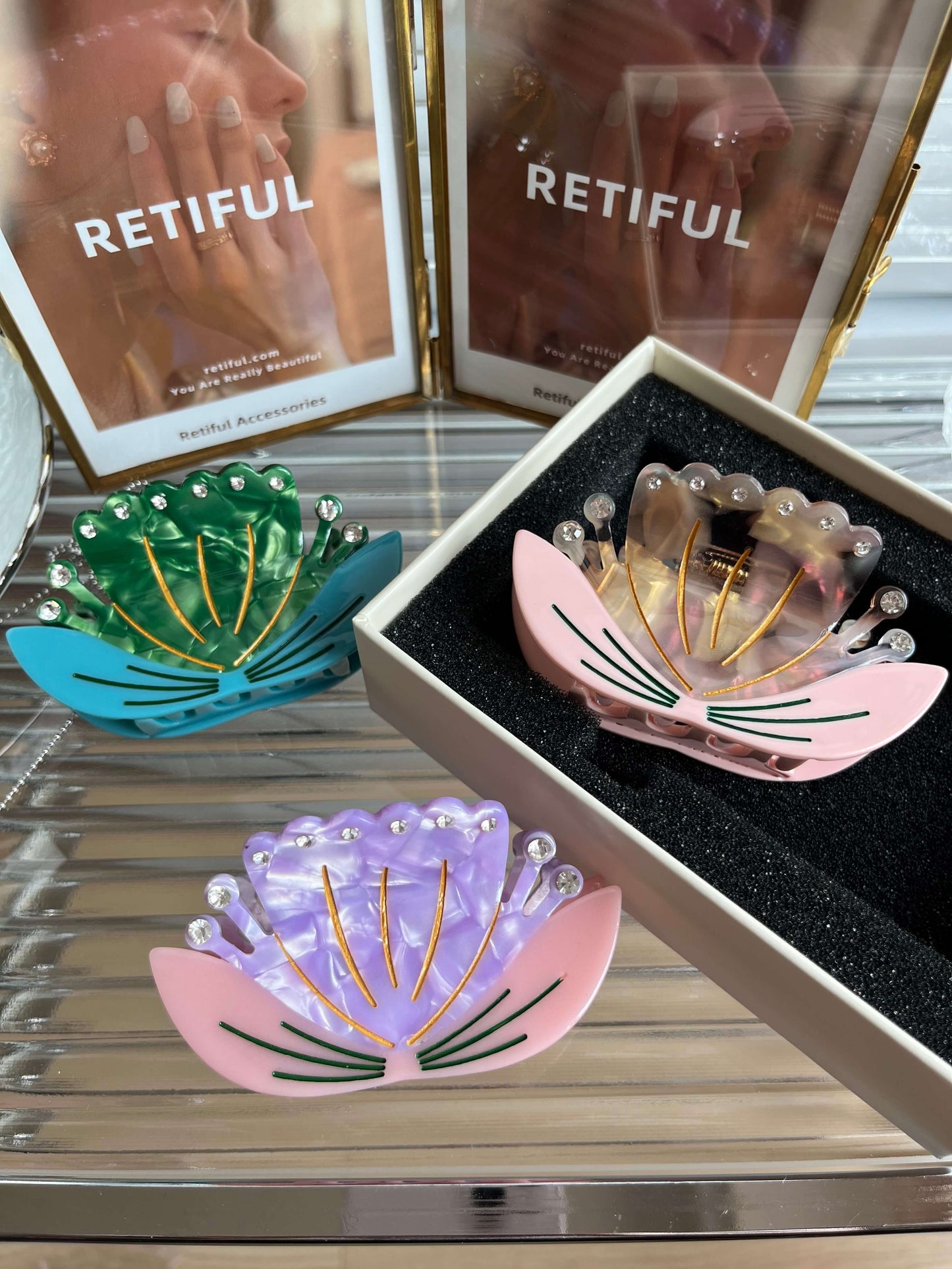 Lotus Hair Claw in Pink