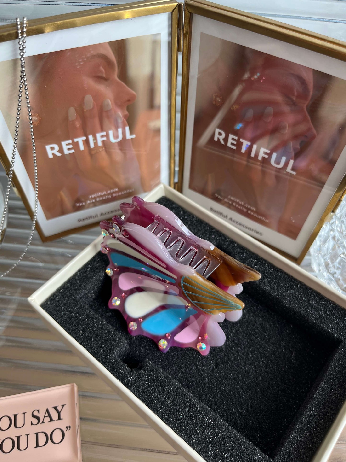 Colorful Seashell Hair Claw