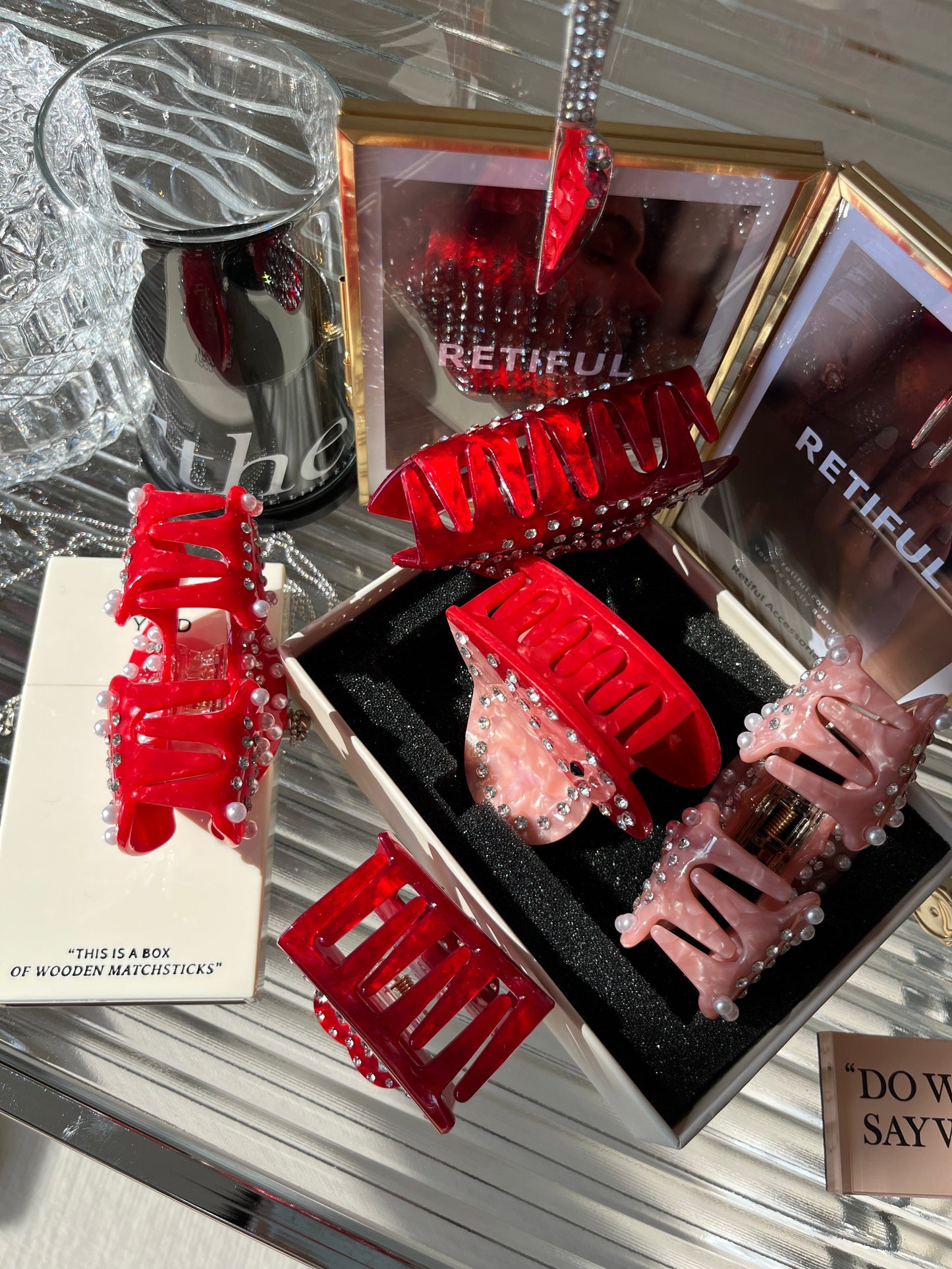 Pinza para el pelo Kiss Me Red Lips