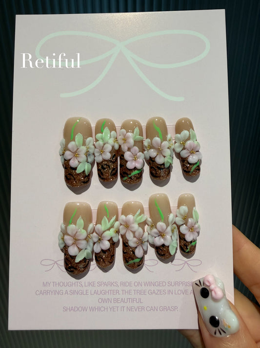 L0046 Flower Press-On Nails