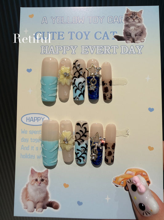 L0050 Flower Press-On Nails