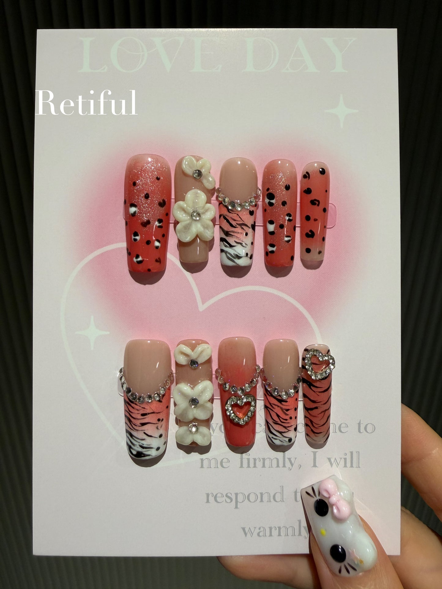 L0080 Flower Press-On Nails