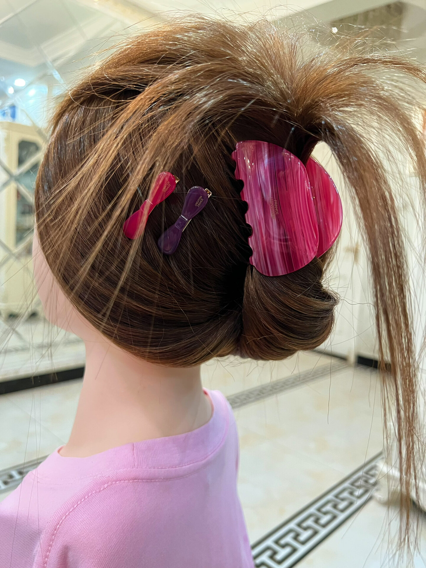 Barbie Pink Fan-shaped Hair Claw