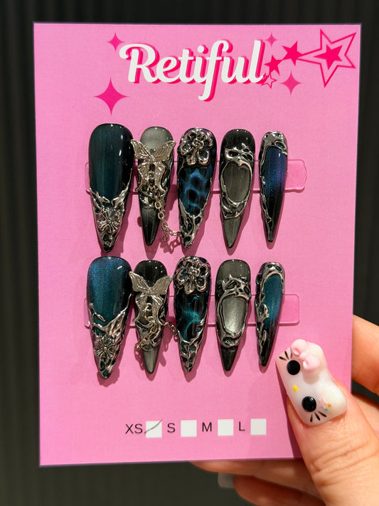 L0082 Liquid Metal Butterfly Long Press-On Nails (XS)