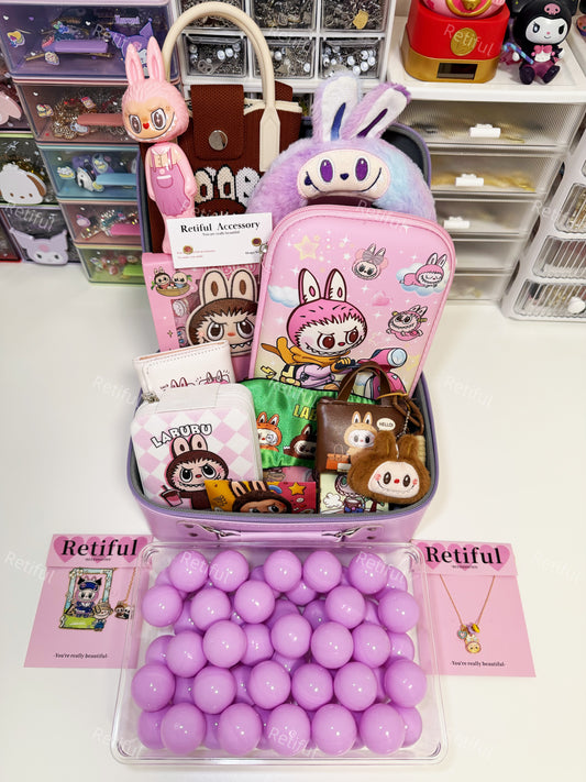 1 Cute Gift Box + 10/15 Random Items
