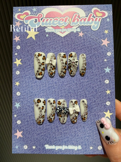 M0007 Press-On Nails