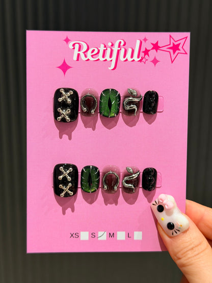 S0024 Liquid Metal Short Press-On Nails (S) (M)