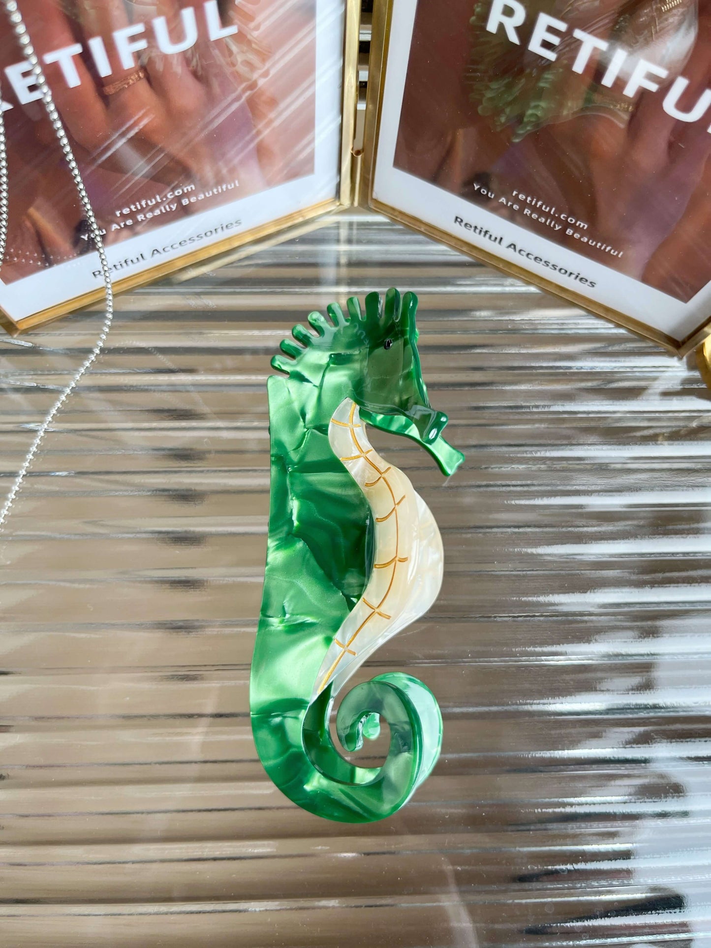 Seahorse Hair Claw (Green)