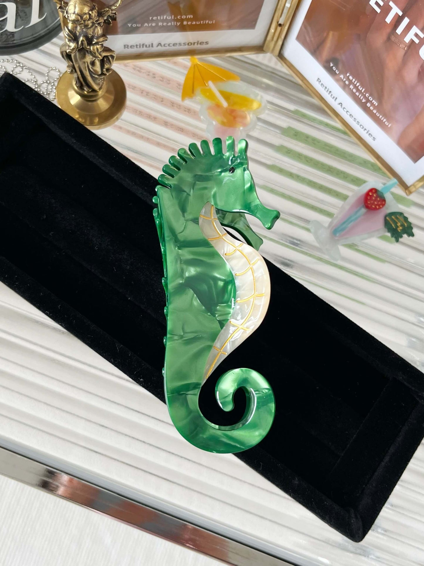 Seahorse Hair Claw (Green)